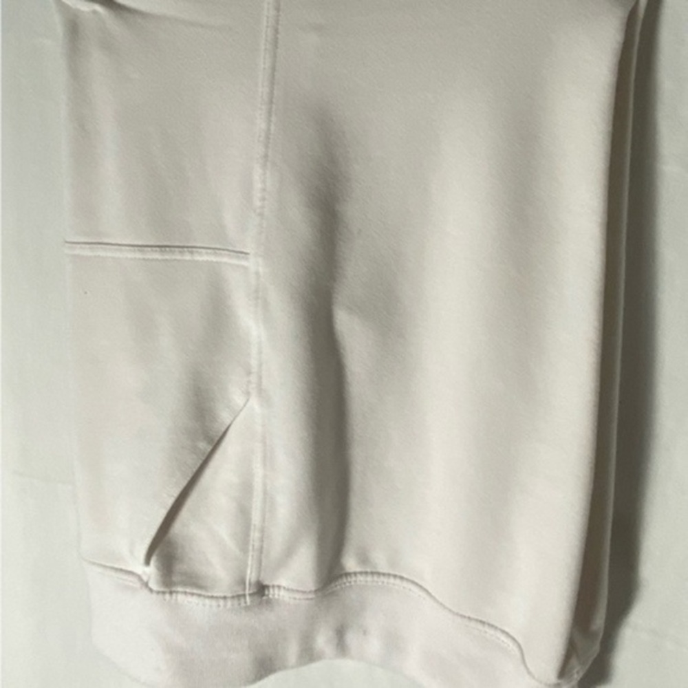 WOMENS ATHLETIC WHITE SHORTS